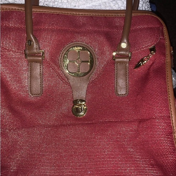 Red Iman purse - Picture 2 of 3